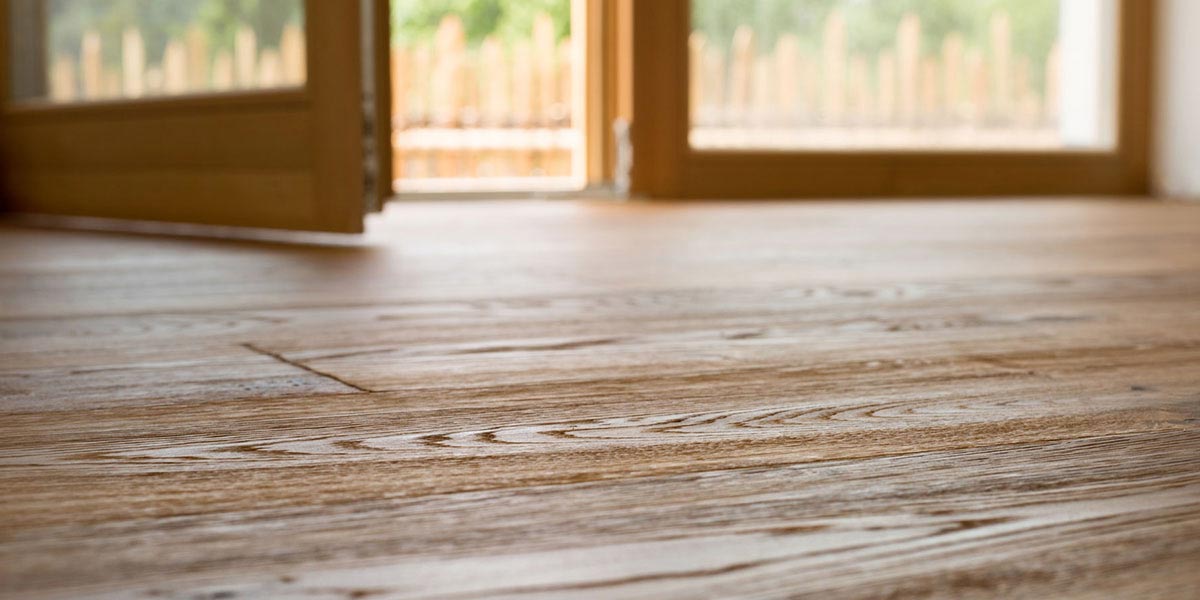 Natural wood floor in the holiday flat